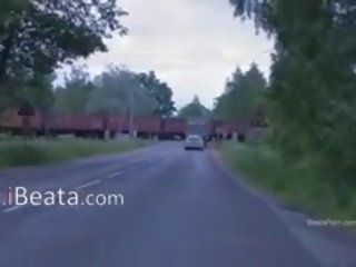 Tonë i parë përjashta xxx video në the autobuz stacion