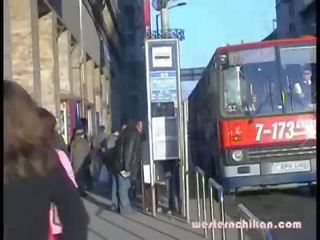 Sarmikas rinnakas blond tiss grabbed perse käperdatud edasi buss 1. osa