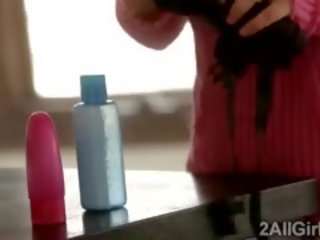 Dapper rjavolaska stunner potrebe smashing masaža pred deluje ven