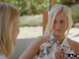 Blacked prva medrasno trojček za pepel hollywood in kate england
