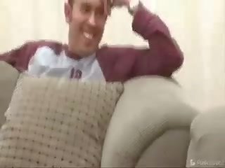 什麼時候 我們 會見 這 笨 金發 上 該 街頭, 她 seemed