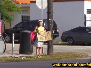 Hitchhiker londona smith pirmais publisks xxx filma