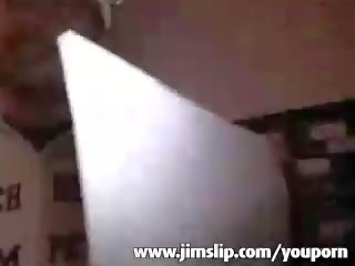 Ýaşy ýeten ms helps a chap to fuck a dar göt