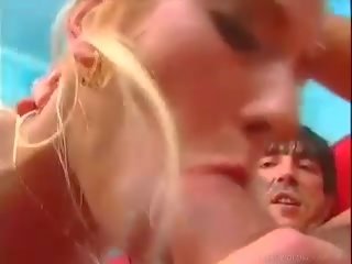 Maputla ginintuan ang buhok may inahit twat makakakuha ng kanya puwit butas binubutasan