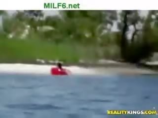 Milfhunter on his gämi on a sunny day with a tempting betje eje on bo