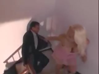 Mađijanje veliko oprsje blondinke ženska jebe na velika mehka postelja