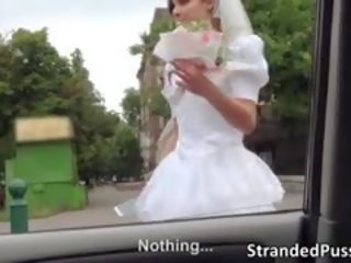 Joshës nuse sucks një i madh i vështirë kokosh