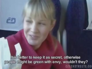Tsek lansangan veronika sucks turok sa a tren