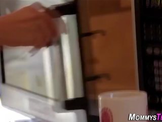 Glorious dospívající scissors macecha
