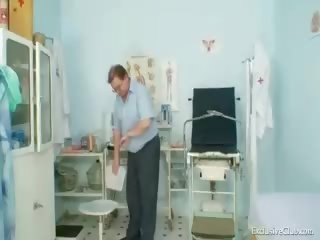 Filthy Gyno healer Performs charming Teen Exam