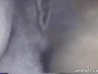 很 毛茸茸 的阴户 得到 传教士 他妈的