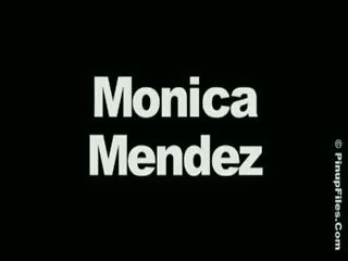 Monica gauna į as nuotaika už helouvynas