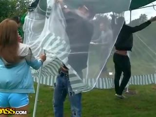 Student are going to prepare a jemagat öňünde daşda sikiş