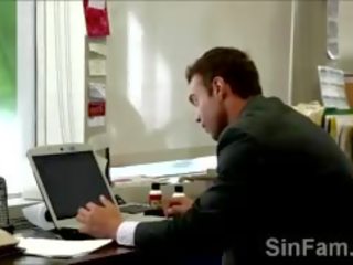 Uly emjekli aziýaly betje eje hired libidinous employee to work on her amjagaz