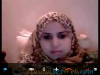 Hijab camslut makes huge scandal
