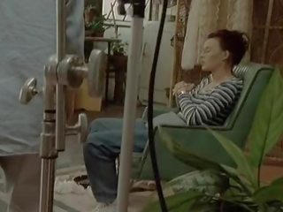 Groovy lumoava kohtaus kanssa a houkutteleva blondi malli sisään lämpö