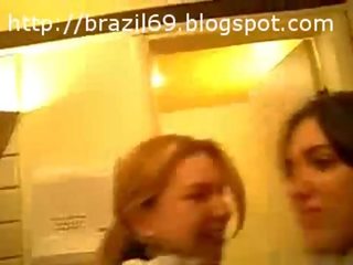 Gatinhas hindi banheiros1