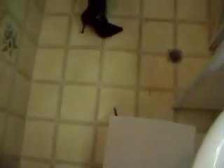 Polşaly köçe gyz