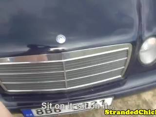 Hitch hiking blond amateur teenager gefickt auf auto
