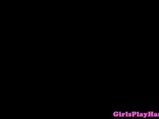 女同志 可爱 利差 的阴户 为 口服 乐趣: 自由 xxx 夹 电影 02