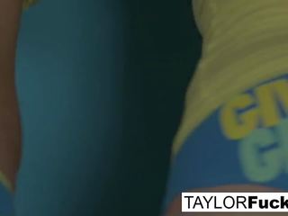 Taylor tilki decides to play with jelena, ulylar uçin movie film 36