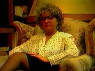 Garry mama has fun with a bunch of guys, xxx clip 0a