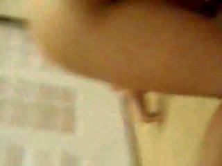 Bigtitted nubian mekdep gyzy içinde nice clip rubbing oil onto her large ýelin