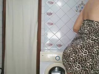 Exceptional striptease in the naharhana, mugt hottest striptease hd kirli movie