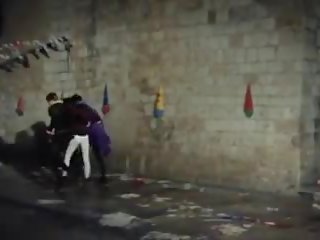 Tre rascals dhe një strumpet 1978, falas iphone i lëvizshëm seks film kapëse video