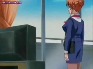 Fabulous anime koos tohutu ümber tissid