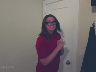 A inviting middle-aged mom aku wis dhemen jancok gets a visit to her kantor from a young lady in it but he finds that his coworker is a nymphomanic nora 2