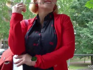 Tedesco esploratore - grande tetta milf maria cazzo a reale strada.