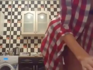 Young ors girls dance and clip their asses: xxx clip dc