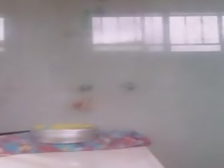 Inviting mlada britanke milf showering potem prikazuje telo off