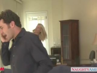 Dövmeli bira oğlan emma starr ipek