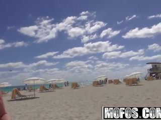 Mofos - latina porno trakovi - zoey foxx - zoeys počitnice seks trak