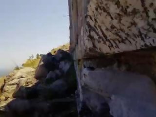 Një eci në the mountains kthyer në një marrjenëgojë me dy vajzat