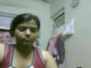 Www.xxoporn.com-Muscular-Hyderabadi-Girl-Riya-Showing-Her-Tits-on-Cam