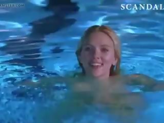 Scarlett johansson lakuriq në duke notuar pishinë - scandalplanet