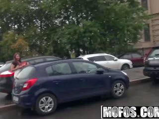 Mofos - stranded puberťáci - taissia shanti - anální a dlouho