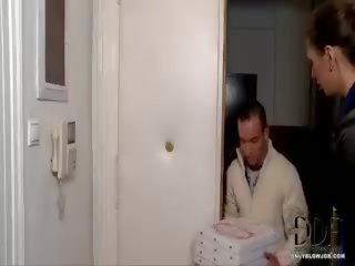 Kitty jane blows pitsa chap