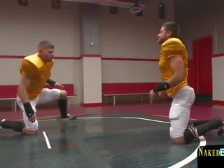 Muscly simpatik sucks shpoj immediately thereafter mundje match