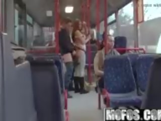 Mofos b sides - bonnie - veřejné špinavý klip město autobus footage.