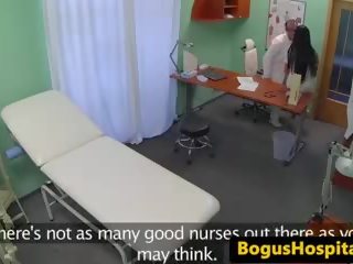 Euro zdravotní sestra vyjížďky medico během platit vzestup chatovat: volný pohlaví 6d