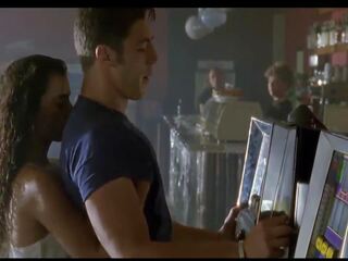 Penelope Cruzâ Nipples Sucked Hard - Jamon Jamon: sex 93