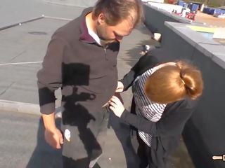 Hausfrau ficken - mollige deutsche amatore qejfli brune fickt mit ihrem mann auf dem divan