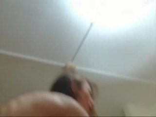 Alice upton qij të saj i ri njeri