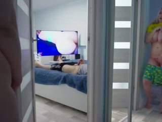 Stepdaughter šnipinėjimo apie stepdad dalis du
