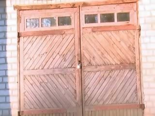 我的 情婦 pose 在 該 花園