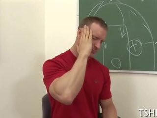 残酷 家伙 bonks 一 女朋友
